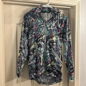NWOT Lululemon Raincoat